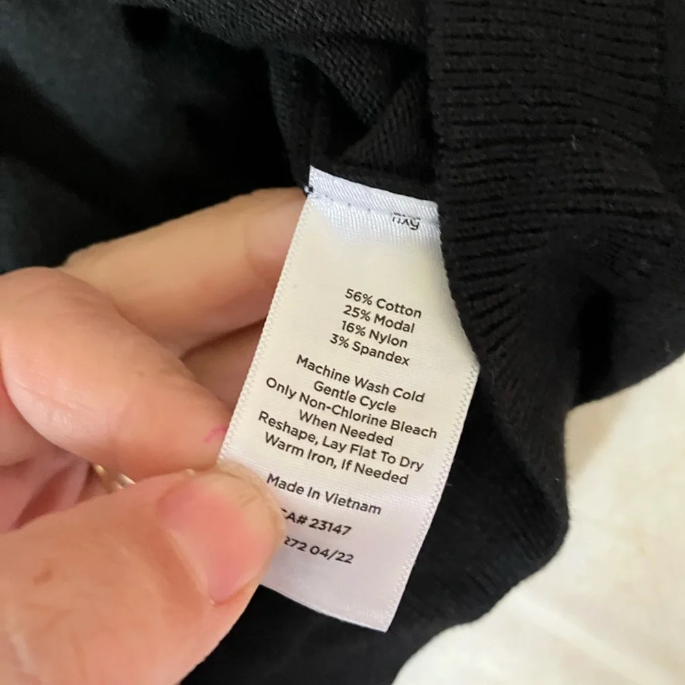 Talbot's Turtleneck‎ button Cuff Black petite Sweater New with Tags